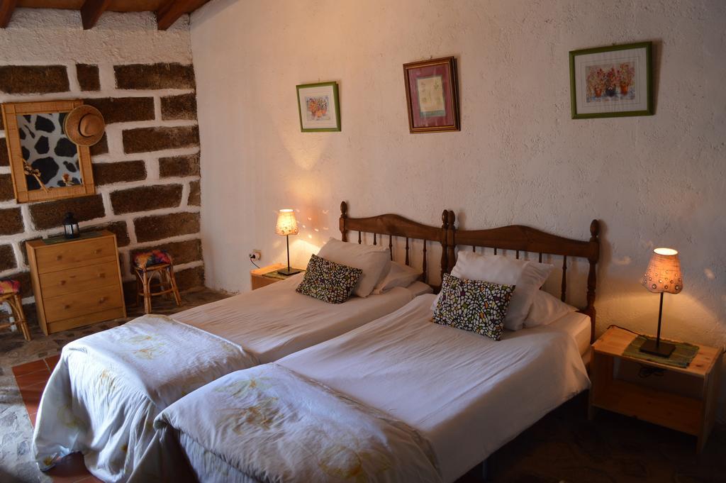 La Cuadra Villa Hermigua Room photo